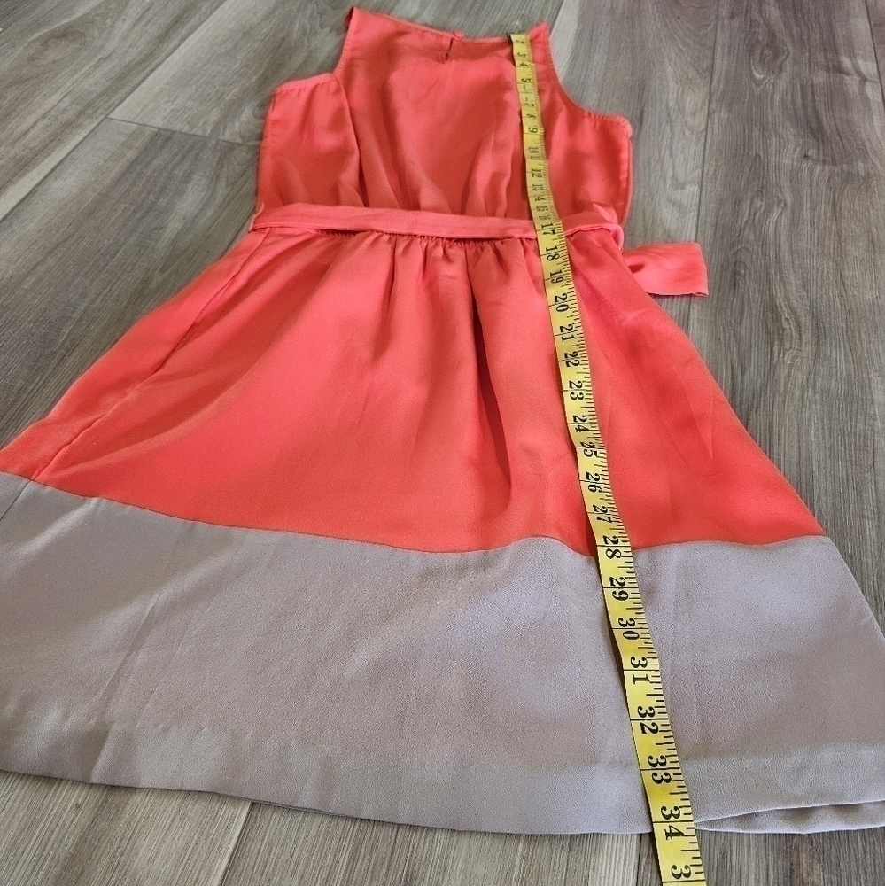 * Express Dress - Picture 7 of 8